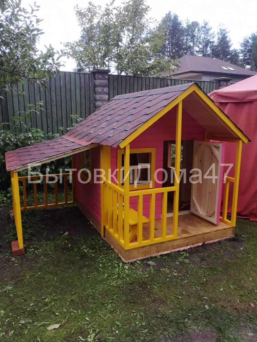 деревянный домик с гаражом для игр