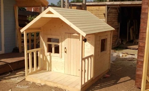 деревянный домик для детей